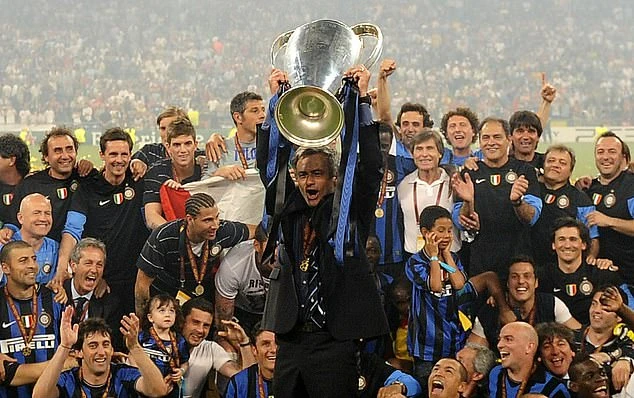 Thành tích huấn luyện của Mourinho ở Inter Milan: Giành cú ăn 3 lịch sử